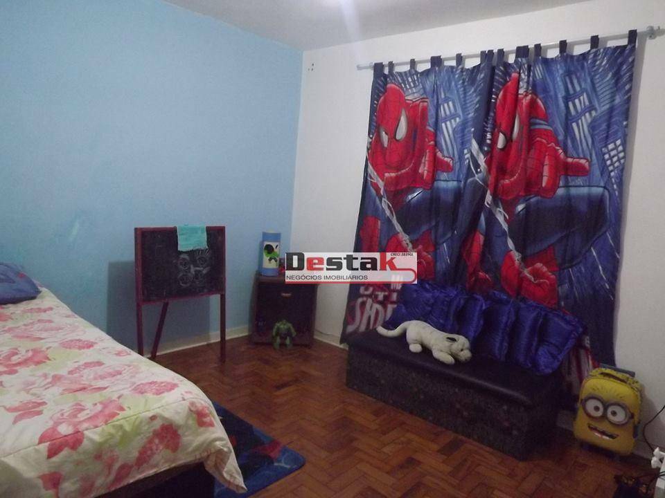 Sobrado à venda com 2 quartos, 240m² - Foto 4