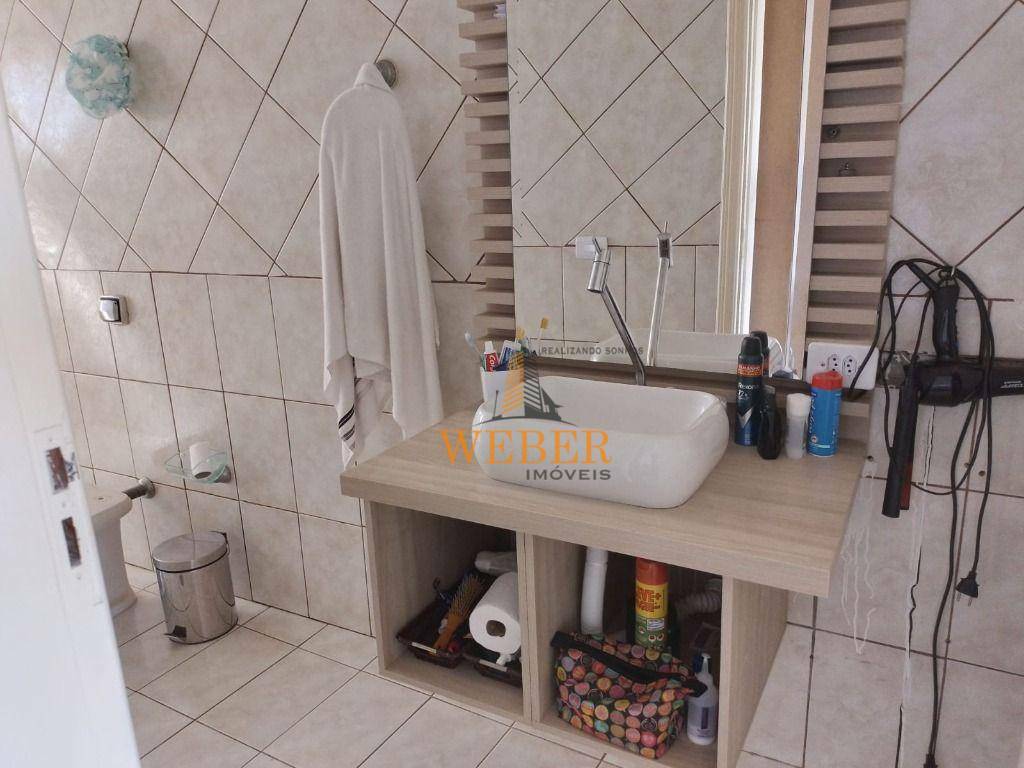 Sobrado à venda com 3 quartos, 290m² - Foto 8