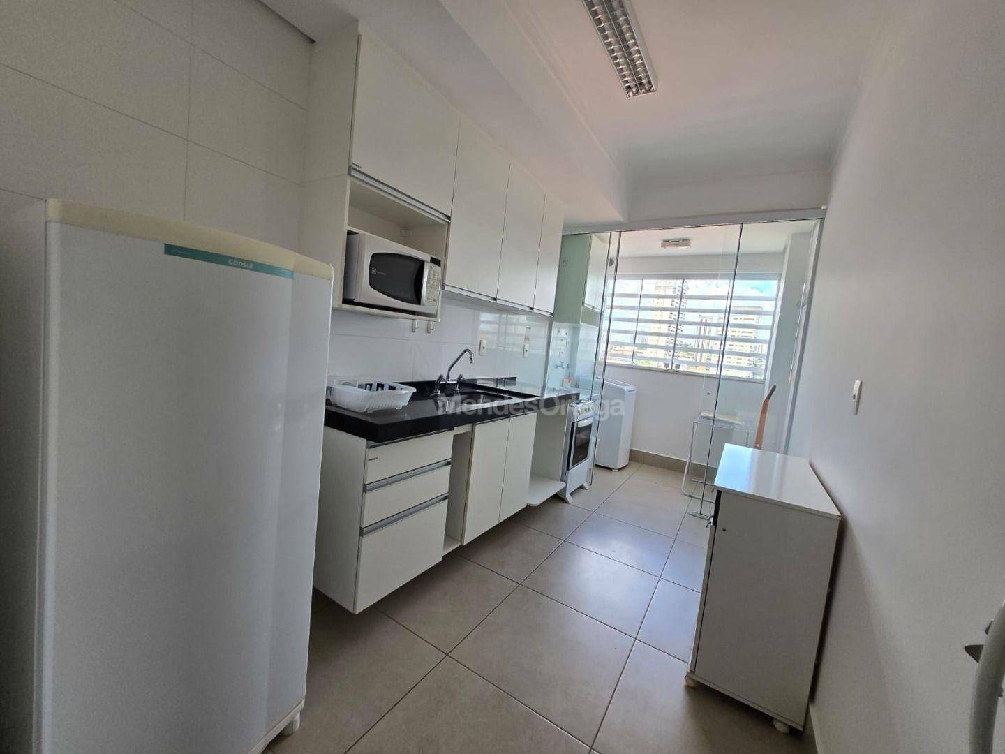 Apartamento para alugar com 3 quartos, 96m² - Foto 10