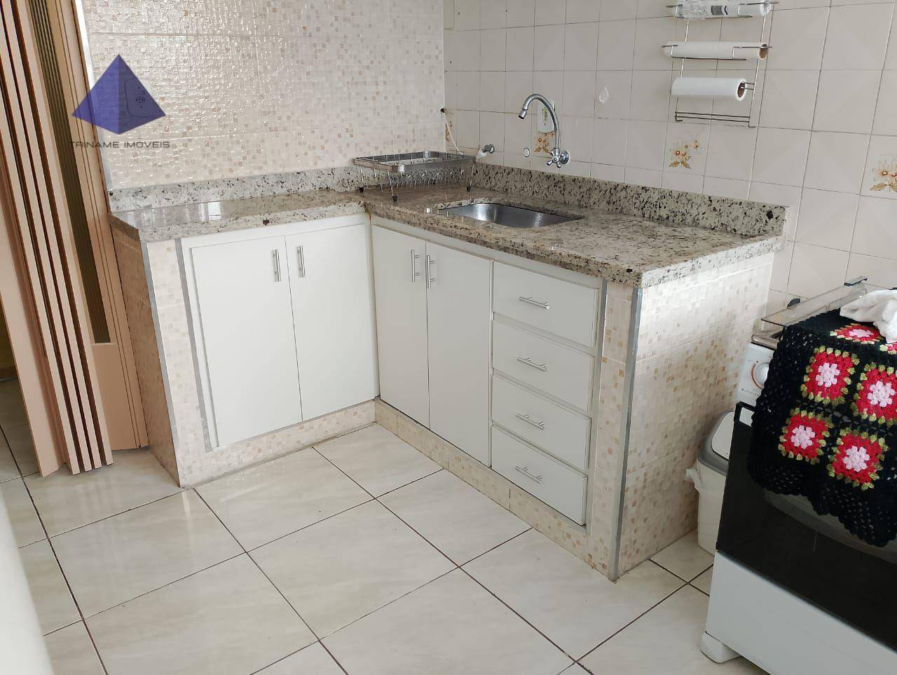 Apartamento à venda com 2 quartos, 62m² - Foto 3