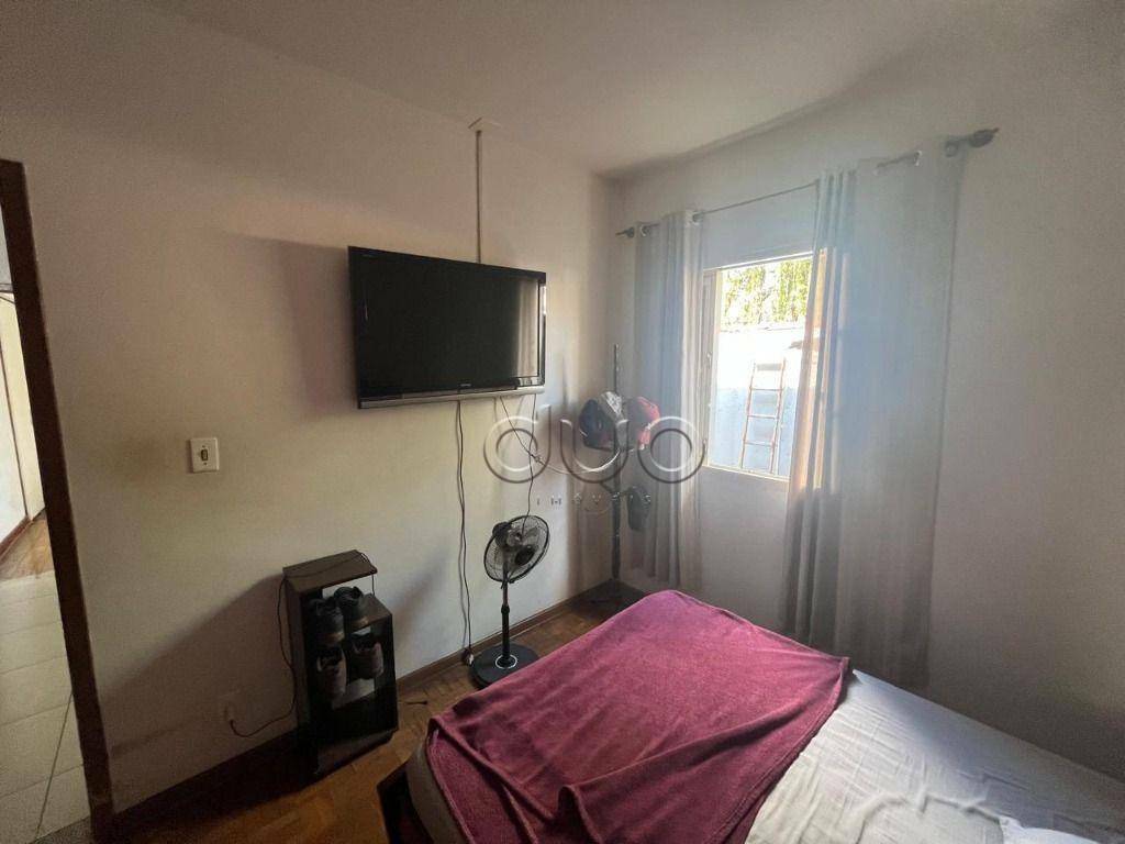 Casa à venda com 3 quartos, 212m² - Foto 11
