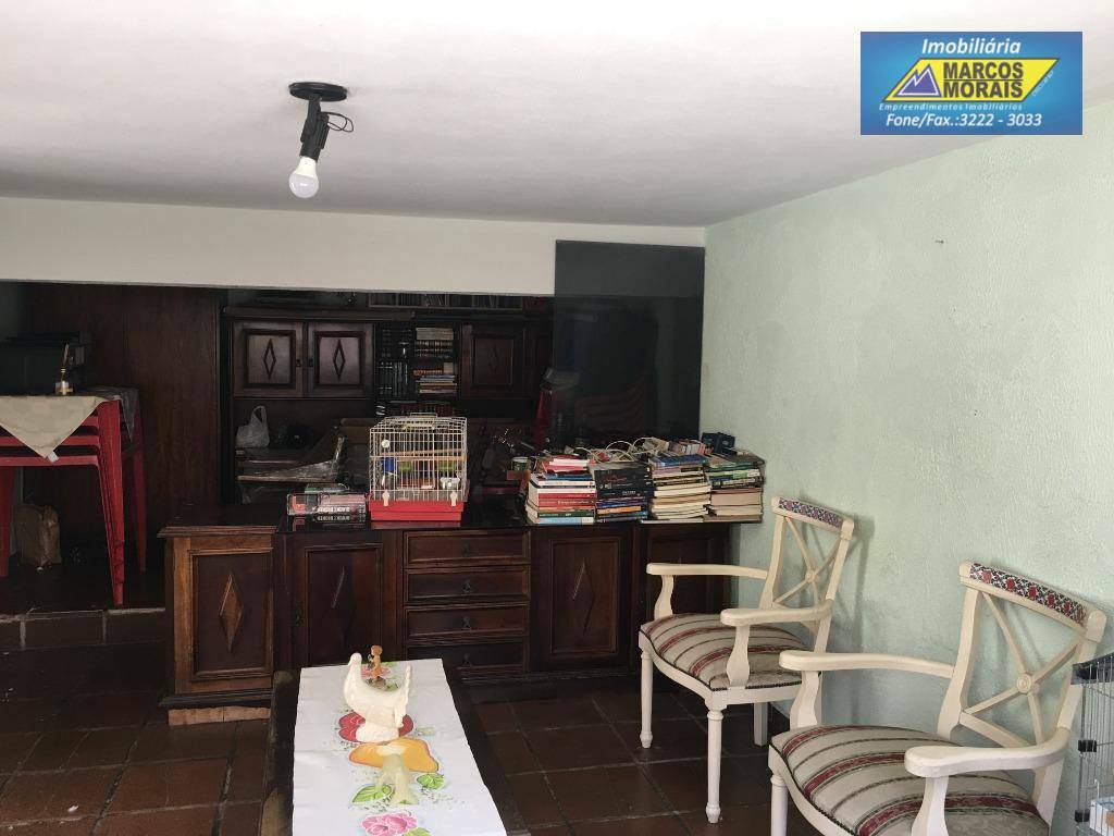 Casa à venda e aluguel com 3 quartos, 180m² - Foto 31