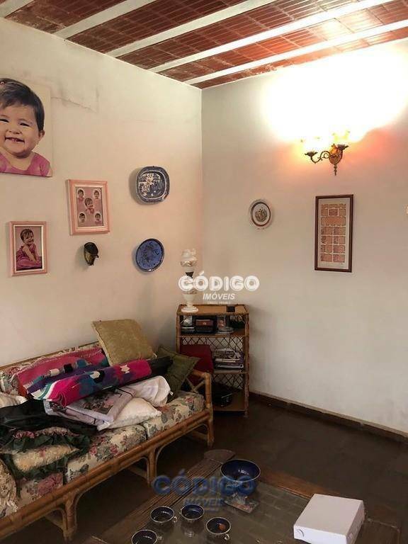 Casa à venda e aluguel com 4 quartos, 300m² - Foto 10