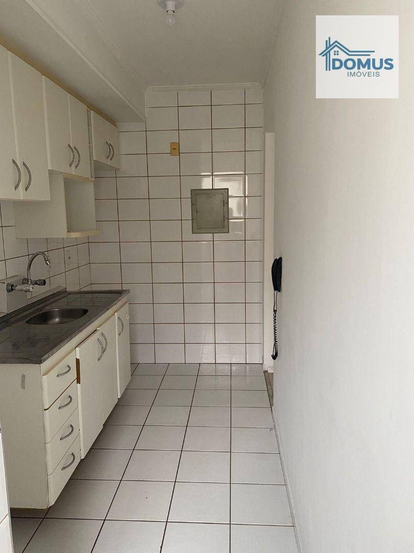 Apartamento para alugar com 2 quartos, 68m² - Foto 3