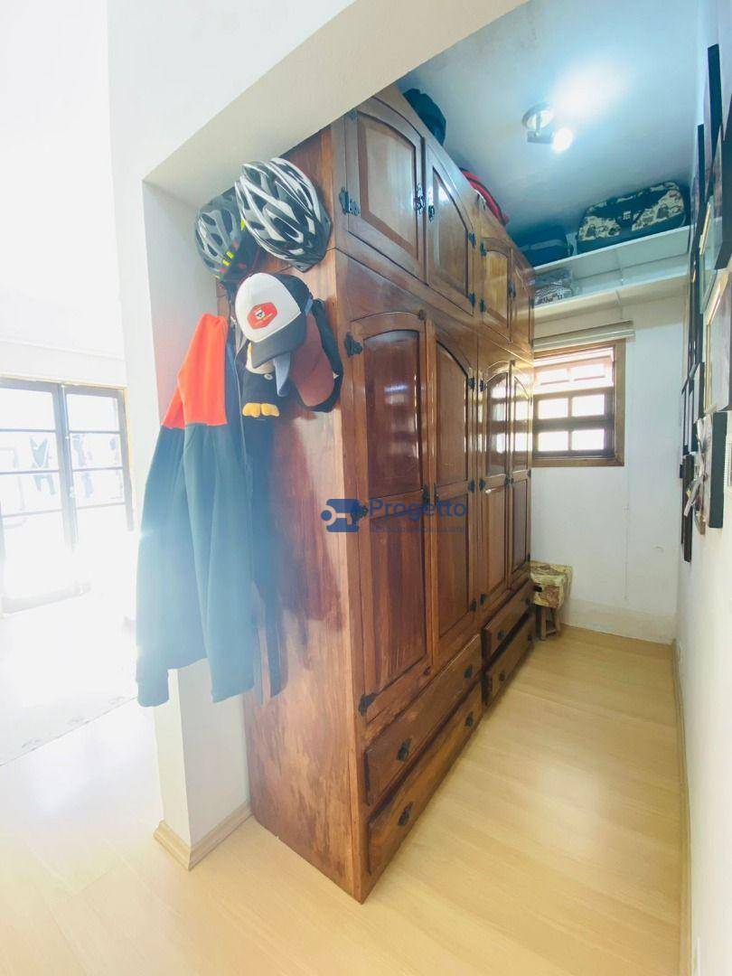 Casa de Condomínio à venda com 5 quartos, 250m² - Foto 19