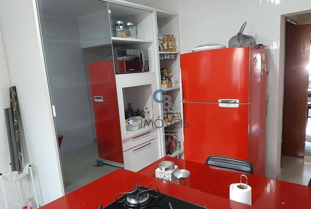 Sobrado à venda com 3 quartos, 99m² - Foto 2