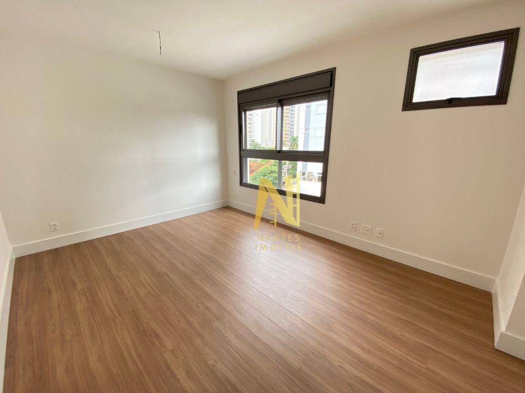 Apartamento à venda com 3 quartos, 216m² - Foto 23