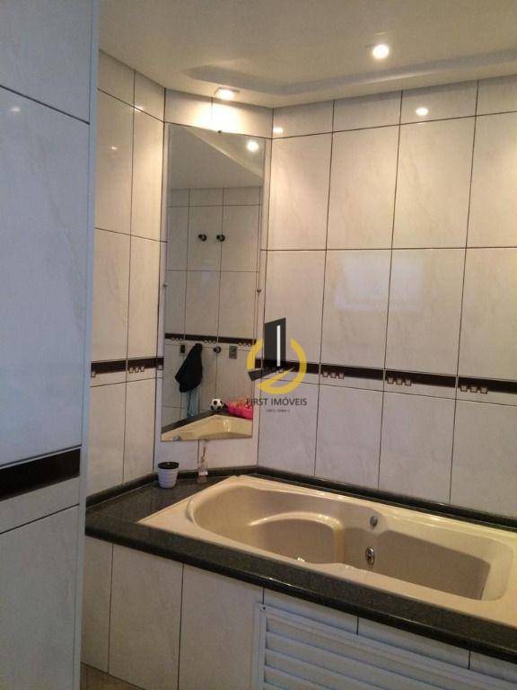 Casa à venda com 3 quartos, 380m² - Foto 15