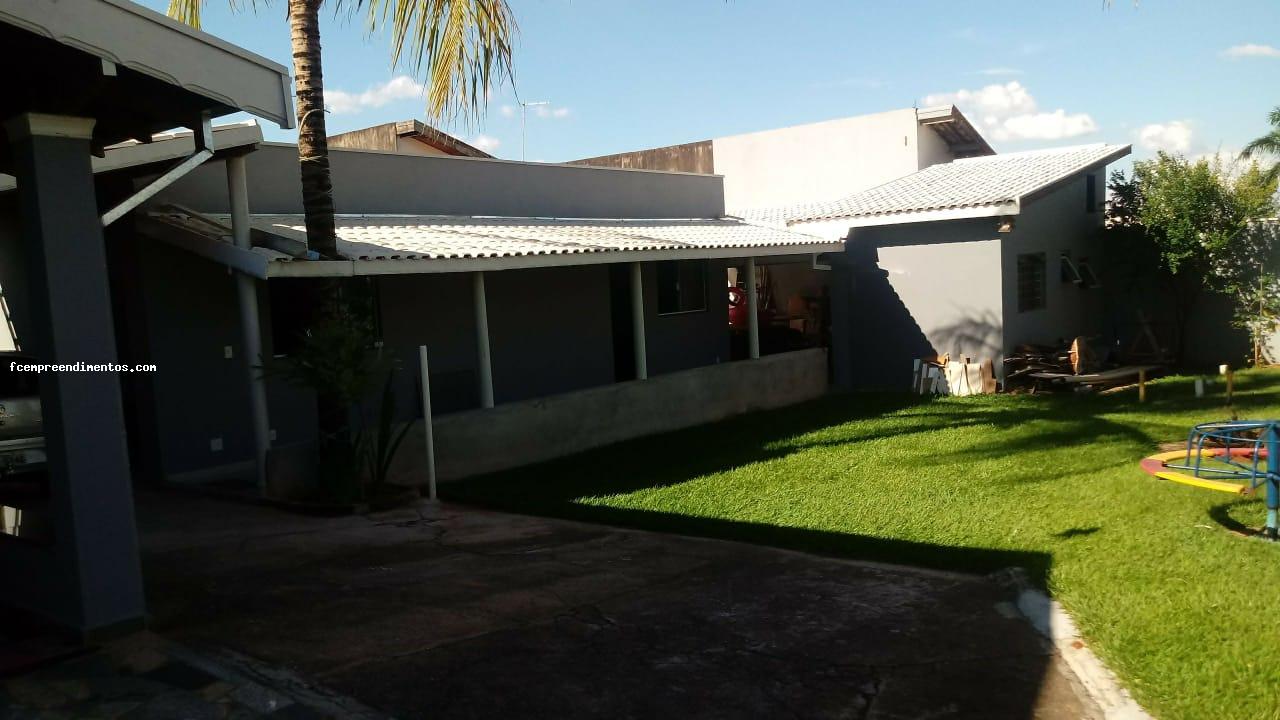 Fazenda à venda com 3 quartos, 1250m² - Foto 11