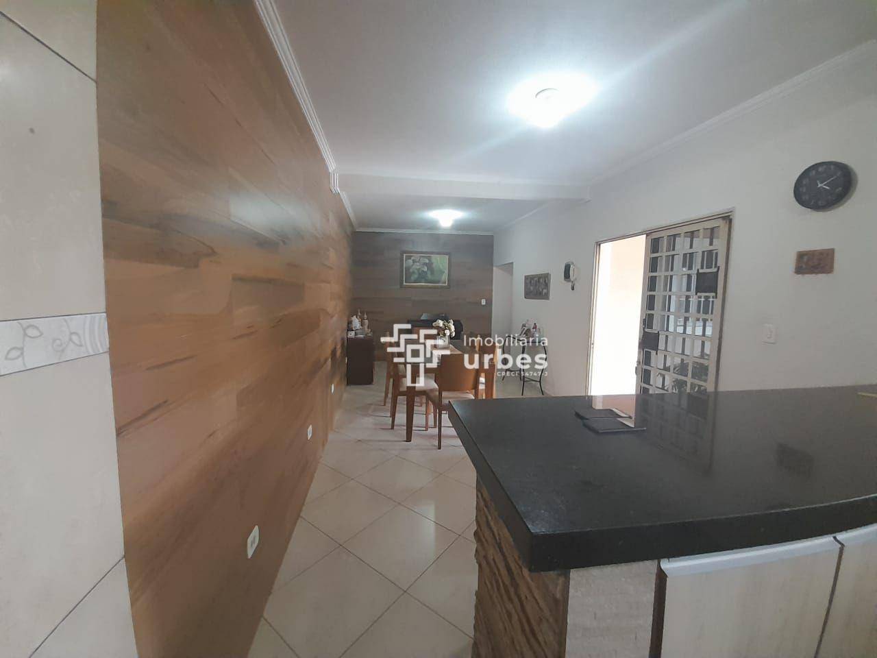 Casa à venda com 3 quartos, 200m² - Foto 15