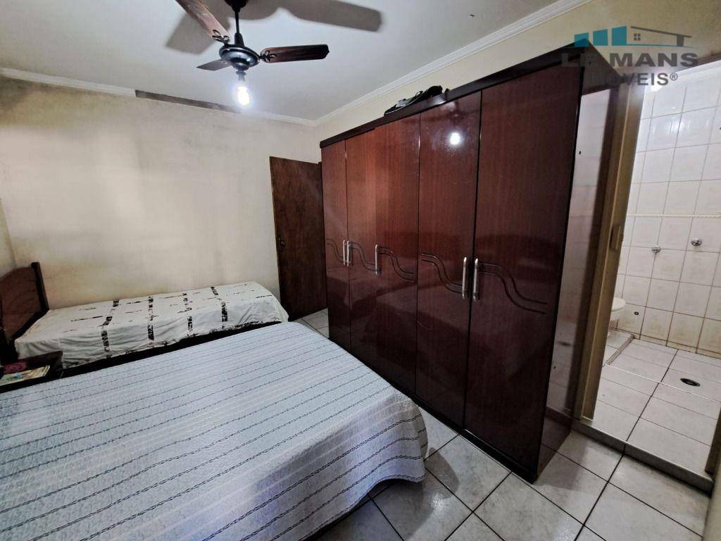 Casa à venda com 4 quartos, 154m² - Foto 13