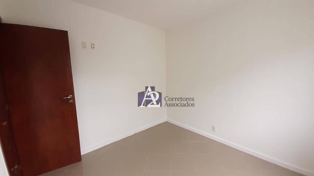 Apartamento à venda com 2 quartos, 75m² - Foto 22