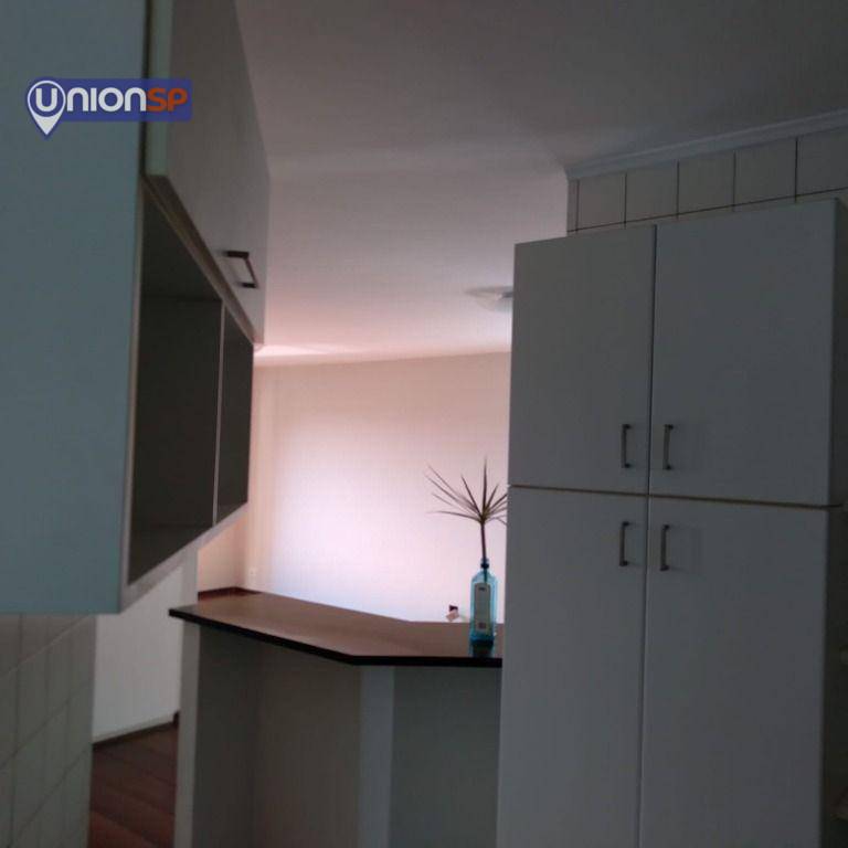 Apartamento à venda com 2 quartos, 77m² - Foto 10