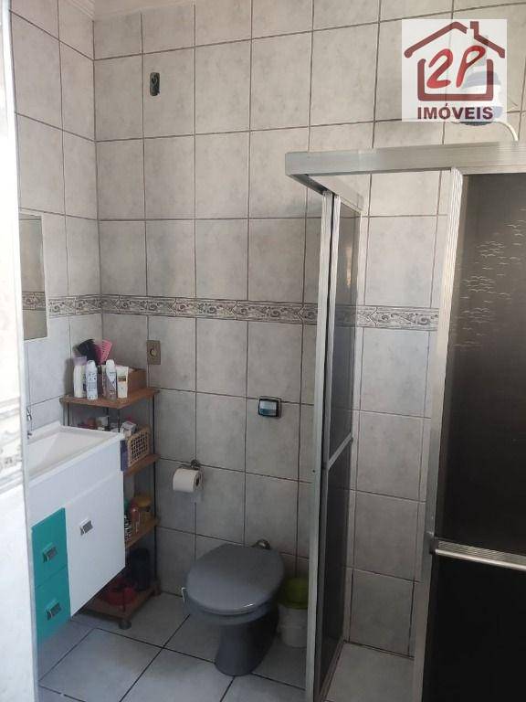 Sobrado à venda com 3 quartos, 210m² - Foto 3