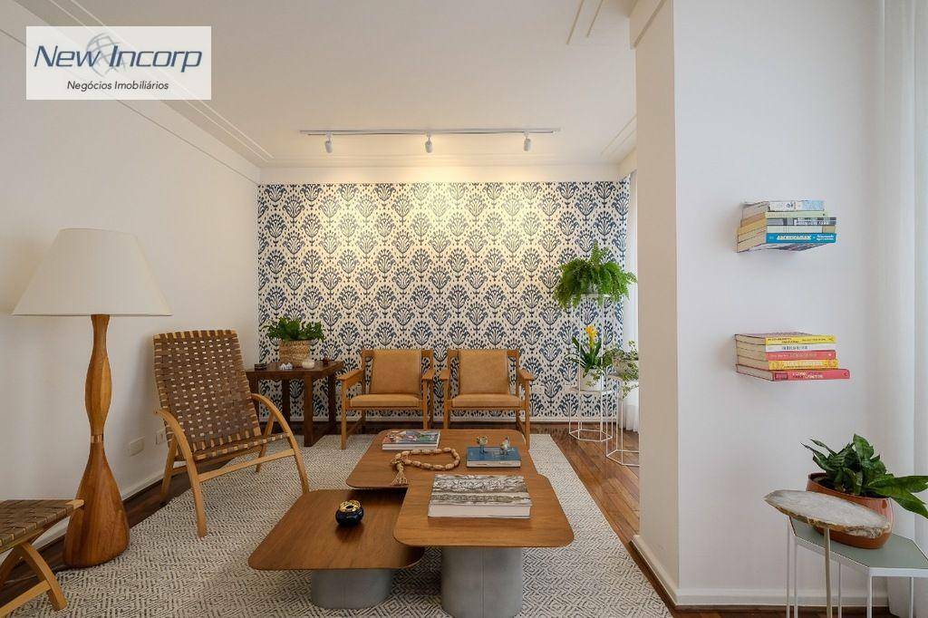 Apartamento à venda com 4 quartos, 209m² - Foto 2