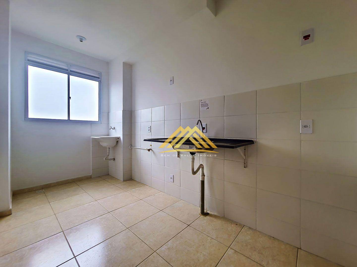 Apartamento à venda com 2 quartos, 40m² - Foto 5