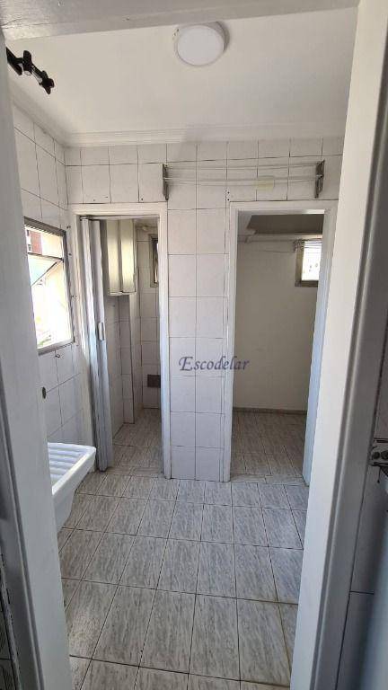 Apartamento à venda com 2 quartos, 60m² - Foto 11