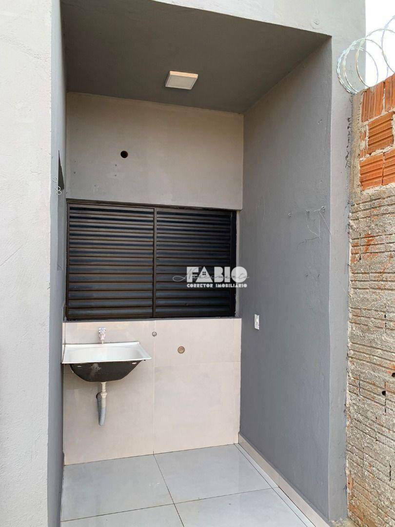 Casa à venda com 2 quartos, 63m² - Foto 16