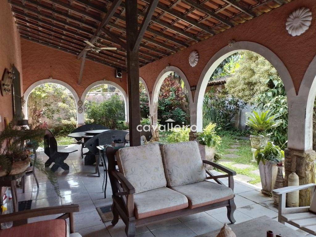 Casa à venda com 3 quartos, 650m² - Foto 28