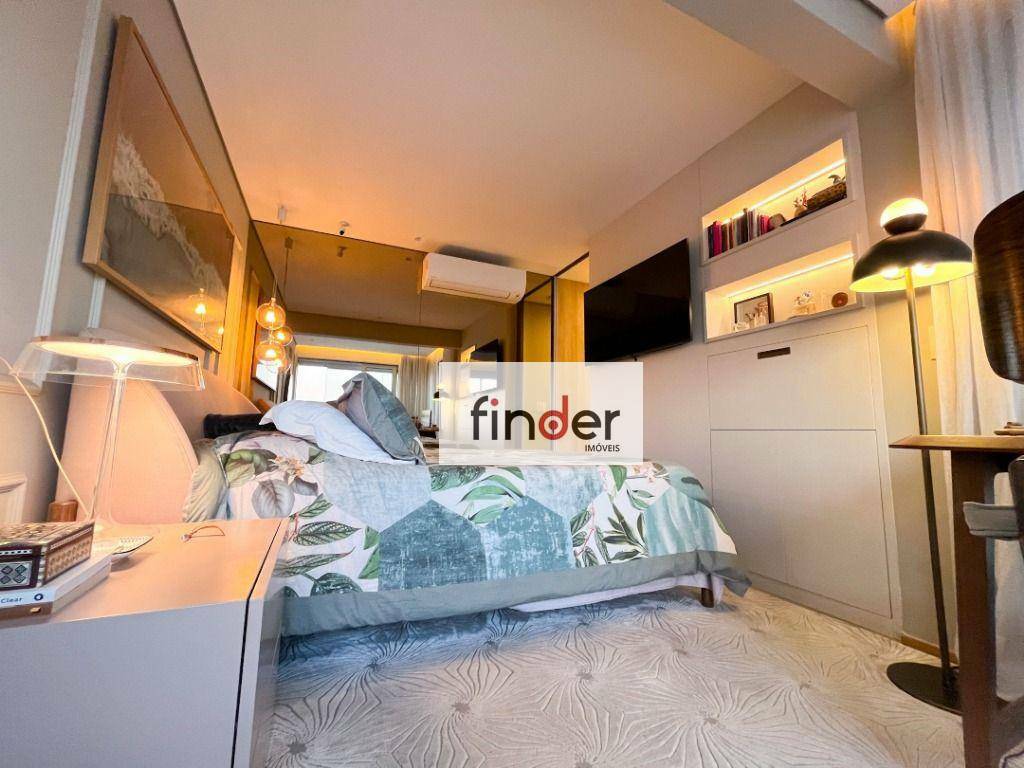 Apartamento à venda com 3 quartos, 213m² - Foto 36