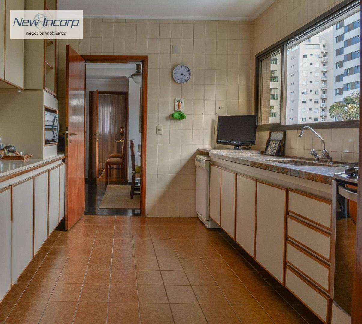 Apartamento à venda com 3 quartos, 288m² - Foto 12