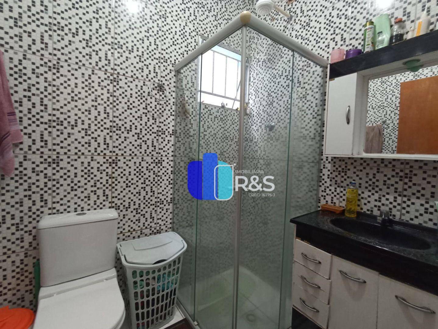 Casa à venda com 6 quartos, 214m² - Foto 24