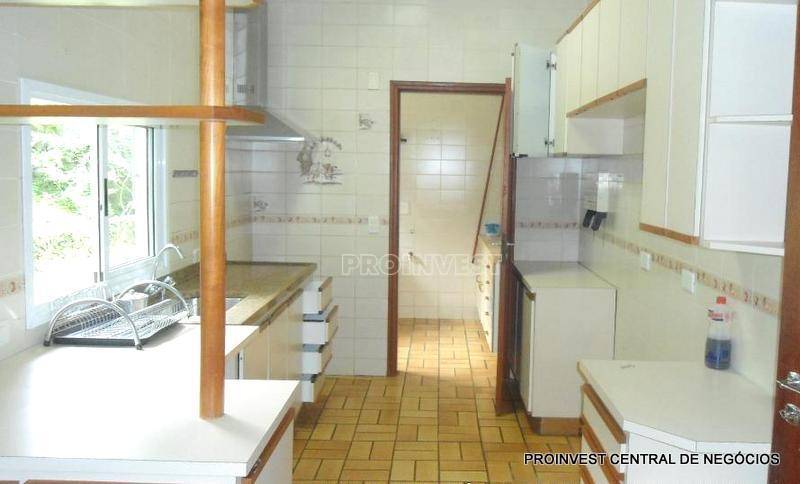 Casa de Condomínio à venda com 3 quartos, 280m² - Foto 3