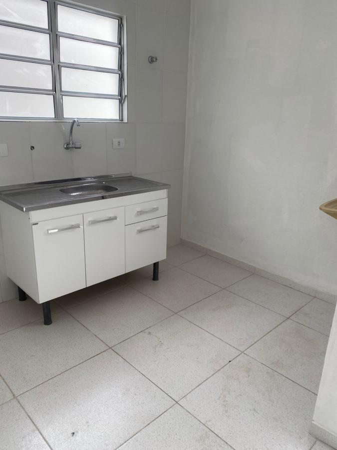 Casa para alugar com 2 quartos, 50m² - Foto 10