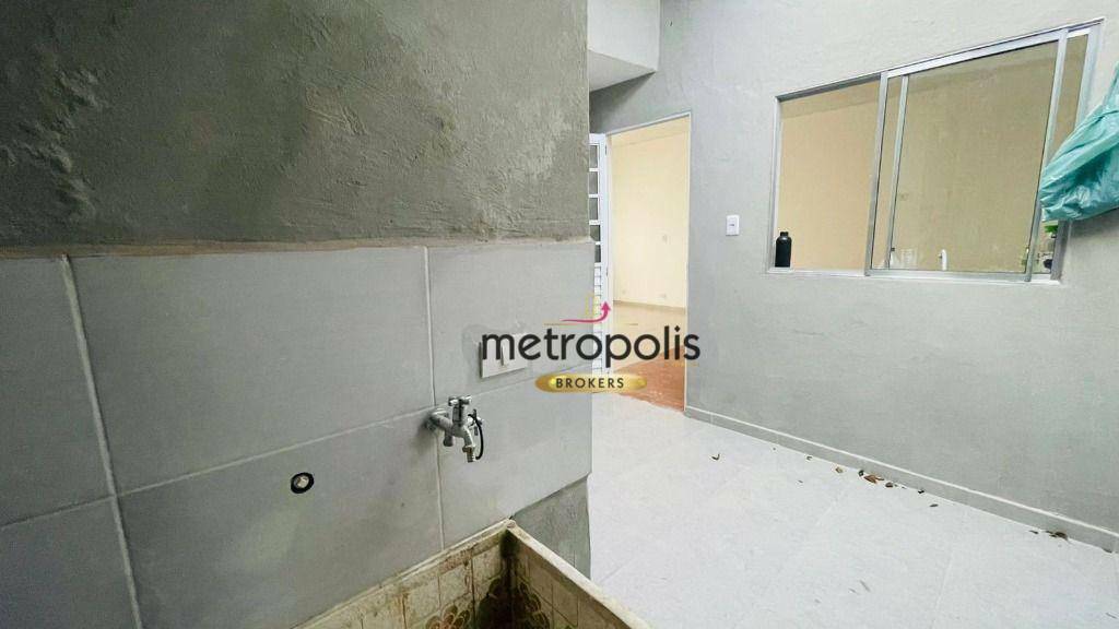 Casa para alugar com 1 quarto, 60m² - Foto 5