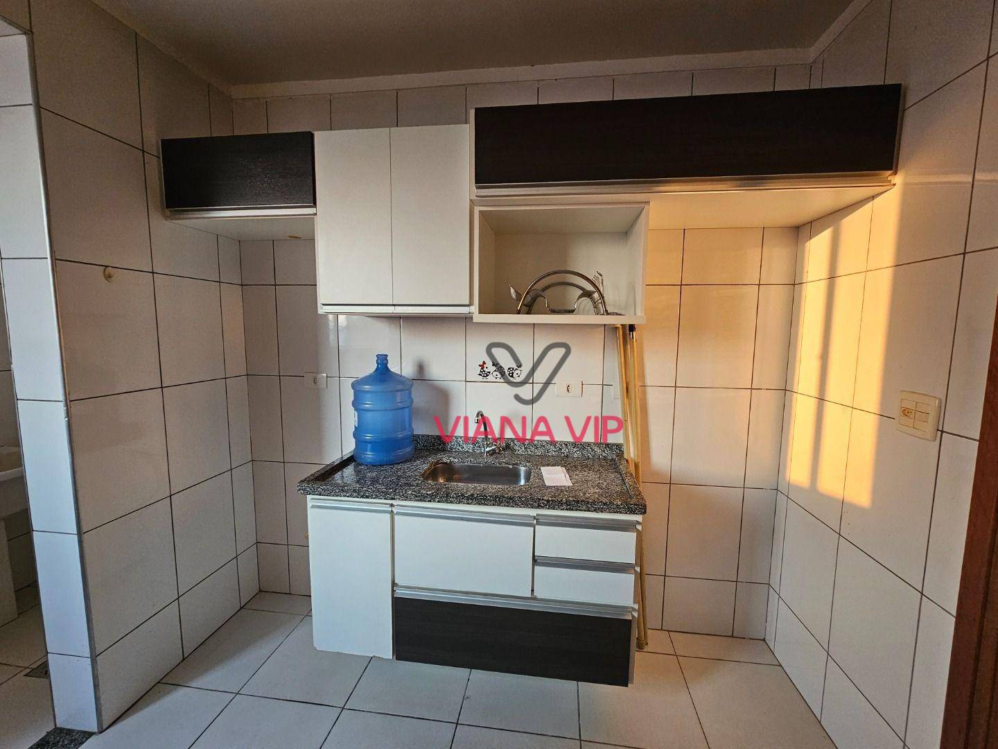 Apartamento à venda com 2 quartos, 76m² - Foto 4