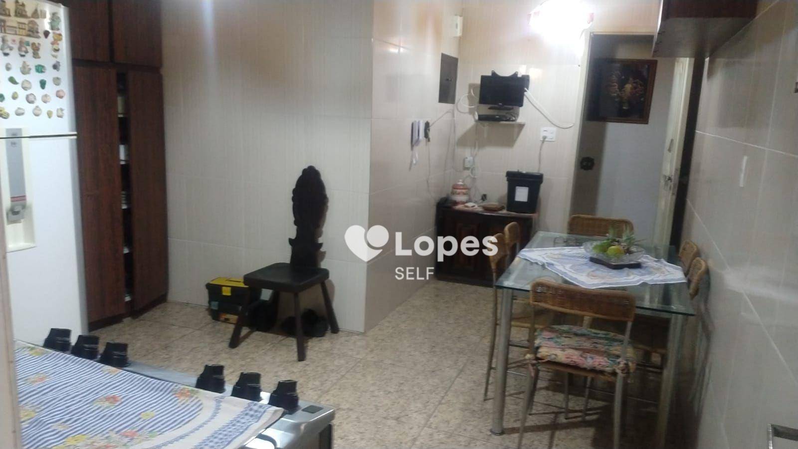 Apartamento à venda com 4 quartos, 150m² - Foto 7