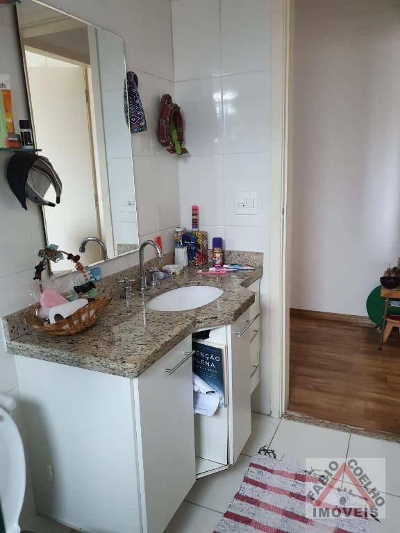 Apartamento à venda com 2 quartos, 61m² - Foto 7