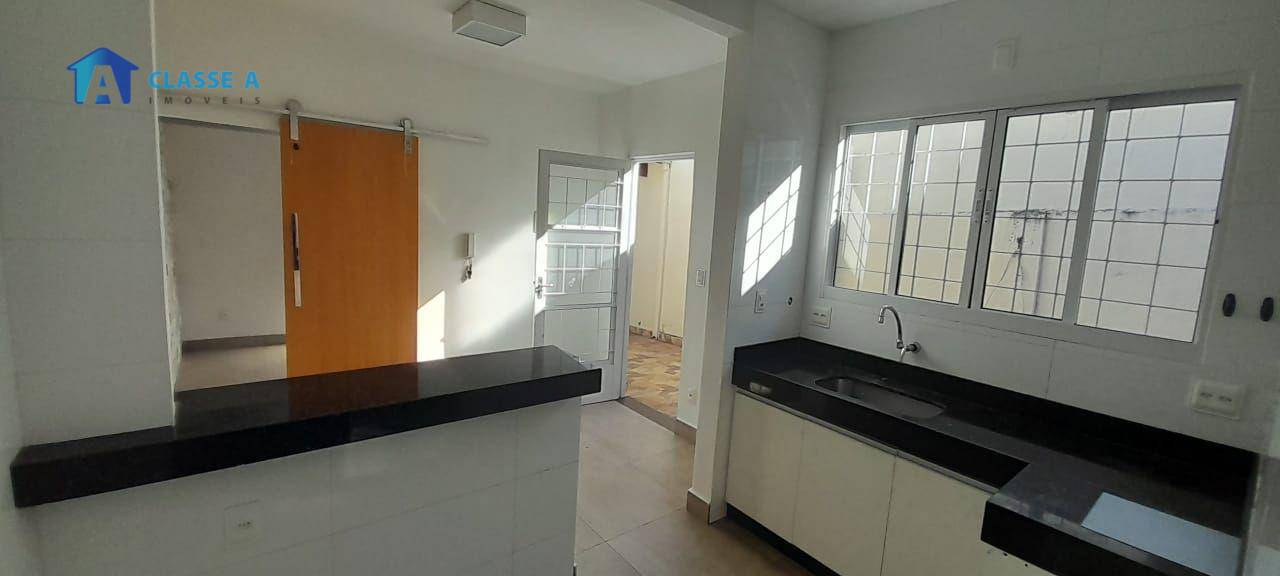 Casa à venda com 3 quartos, 256m² - Foto 32