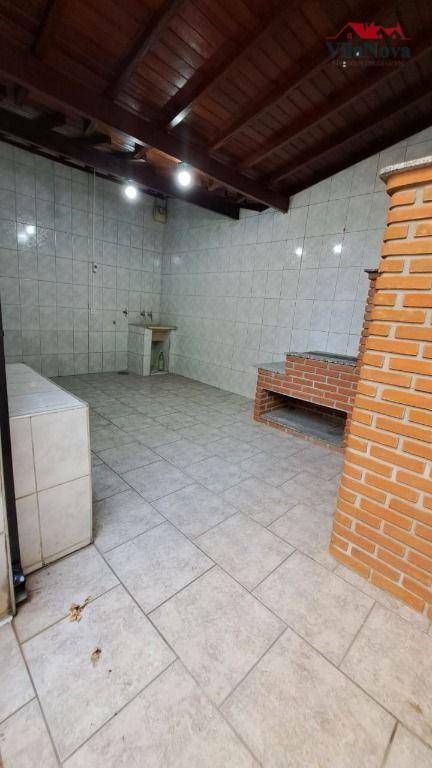 Casa à venda com 3 quartos, 176m² - Foto 18