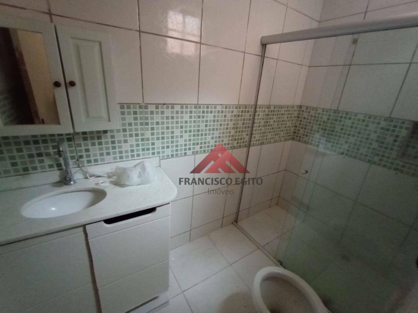 Casa para alugar com 4 quartos, 100m² - Foto 15