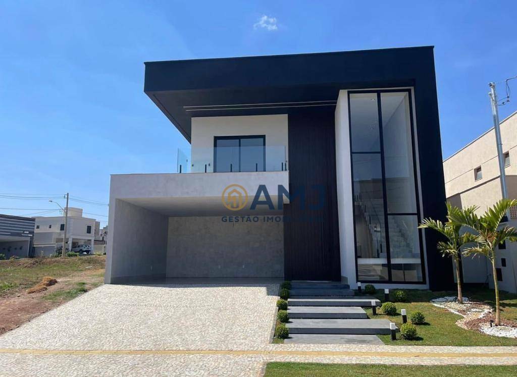 Sobrado à venda com 4 quartos, 223m² - Foto 1