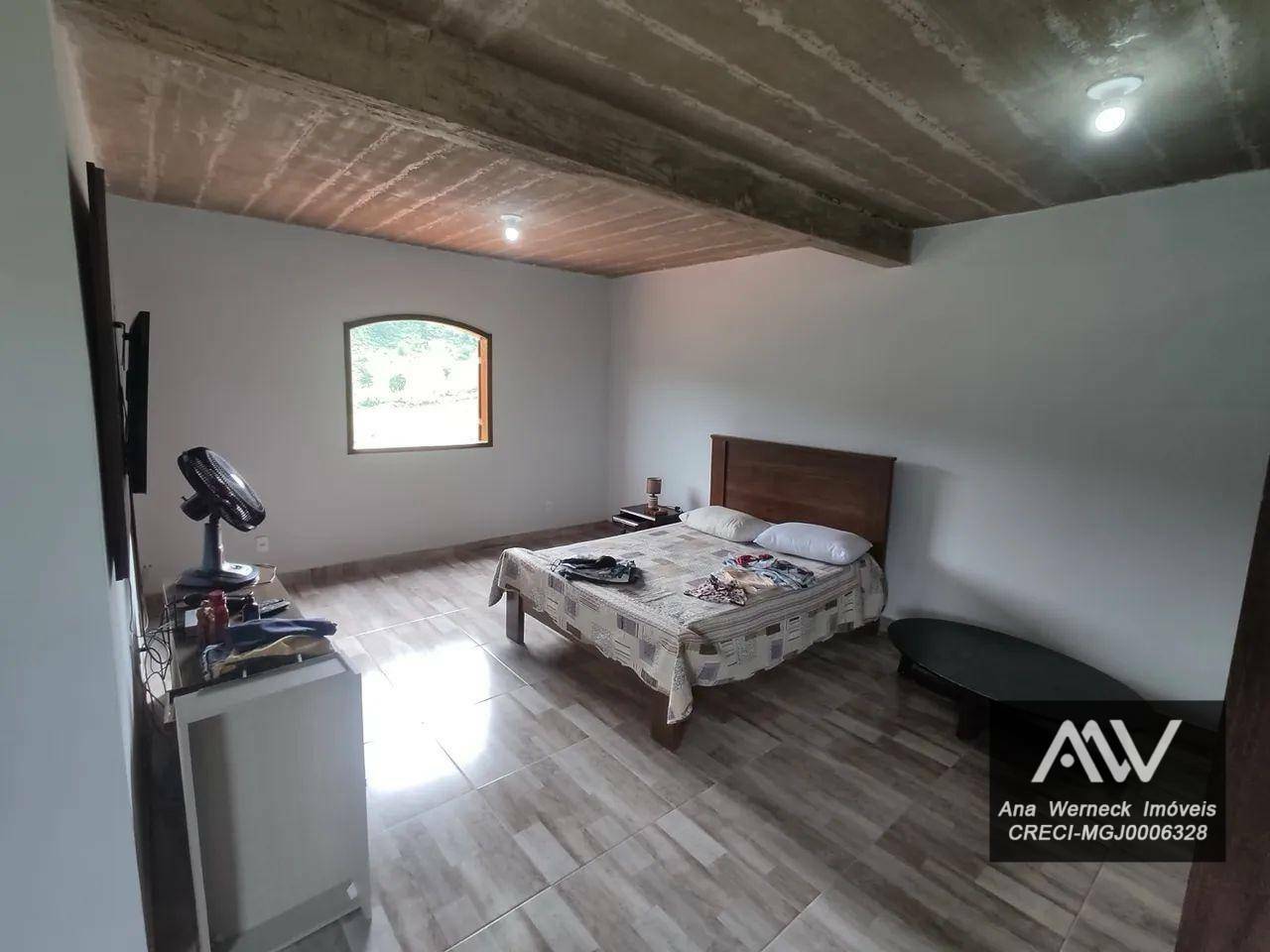 Chácara à venda com 3 quartos, 200m² - Foto 15