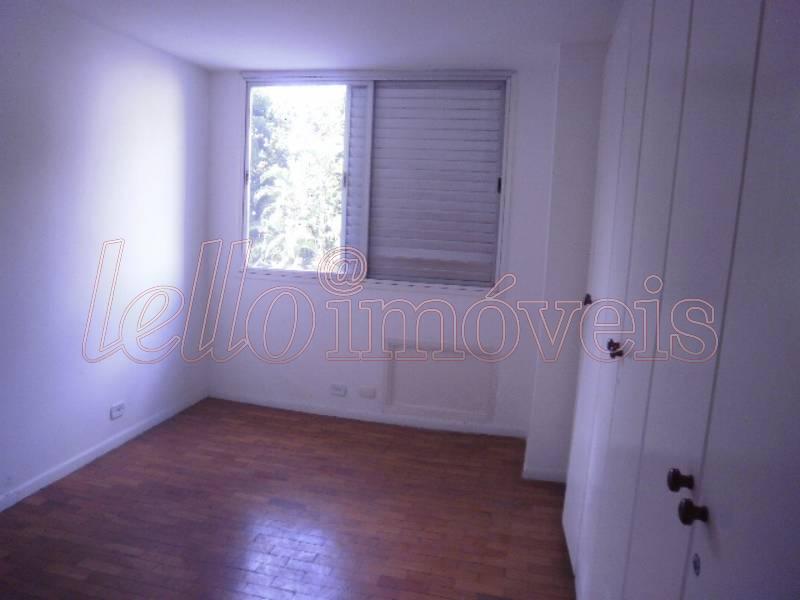 Apartamento para alugar com 3 quartos, 138m² - Foto 10