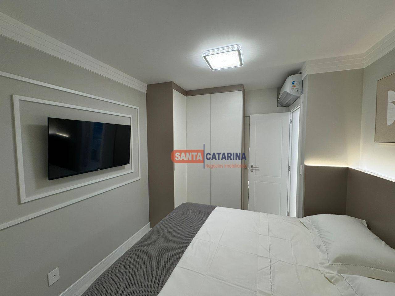 Apartamento à venda com 2 quartos, 78m² - Foto 7