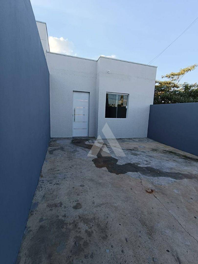Casa à venda com 2 quartos, 48m² - Foto 1