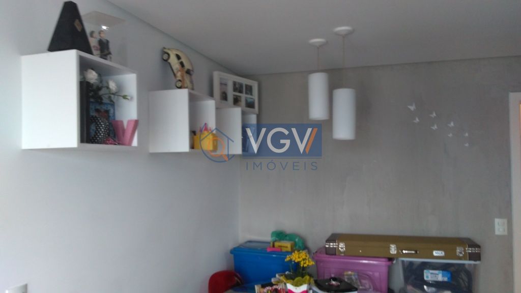 Apartamento à venda com 2 quartos, 60m² - Foto 5