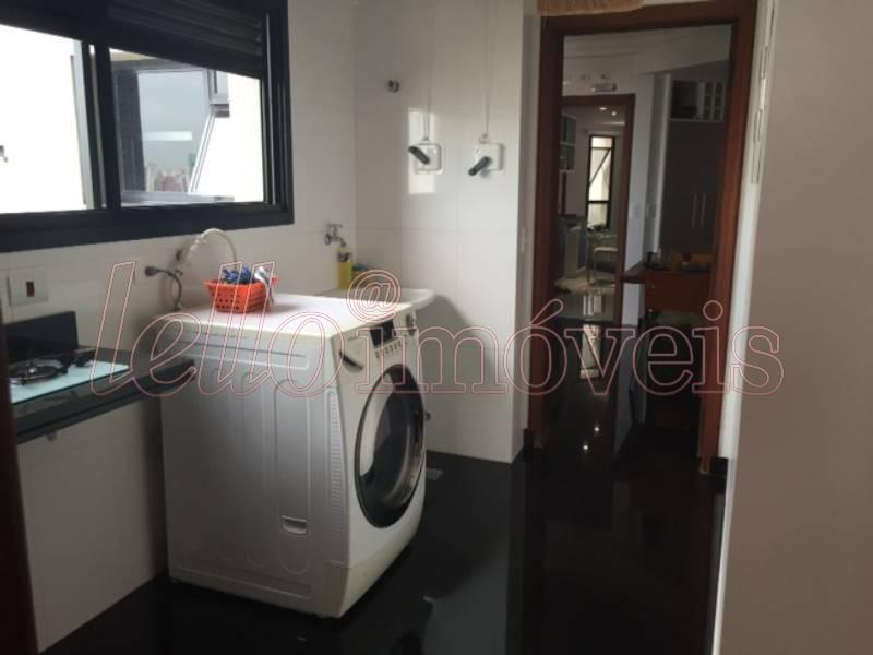 Apartamento à venda com 3 quartos, 167m² - Foto 4