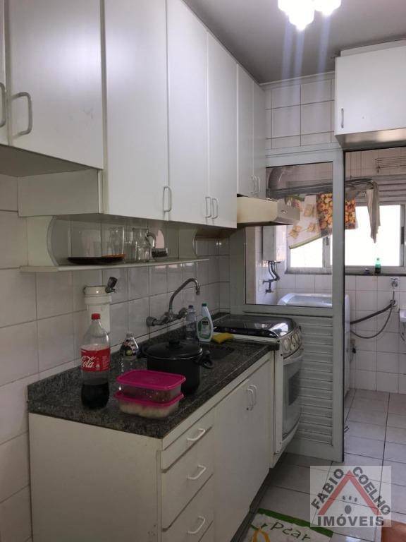 Apartamento à venda com 2 quartos, 67m² - Foto 12