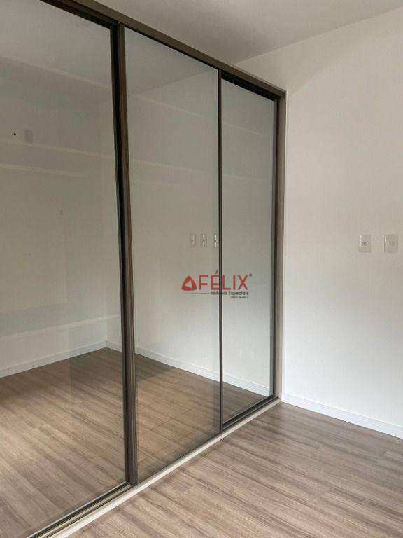 Sobrado à venda e aluguel com 3 quartos, 242m² - Foto 29