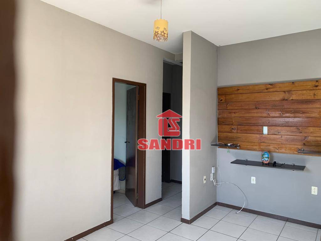 Casa à venda com 2 quartos, 95m² - Foto 3