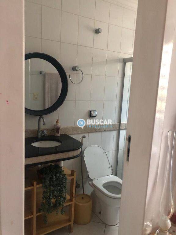 Casa à venda com 4 quartos, 340m² - Foto 8