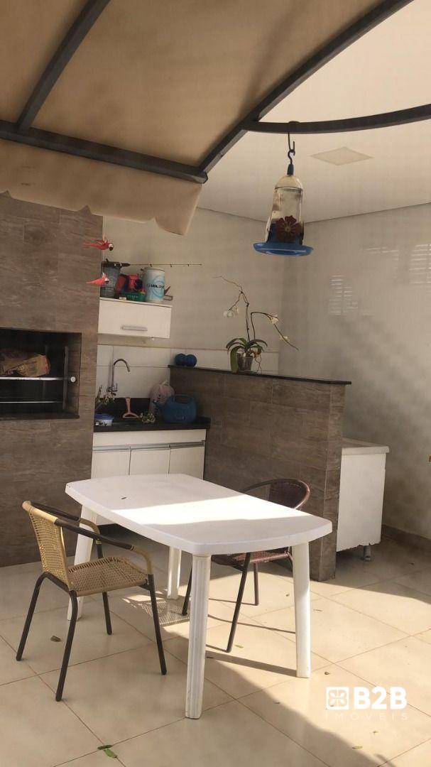Casa à venda com 3 quartos, 152m² - Foto 18