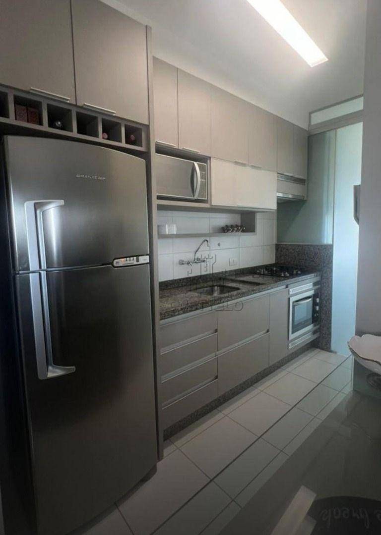 Apartamento à venda com 2 quartos, 74m² - Foto 7
