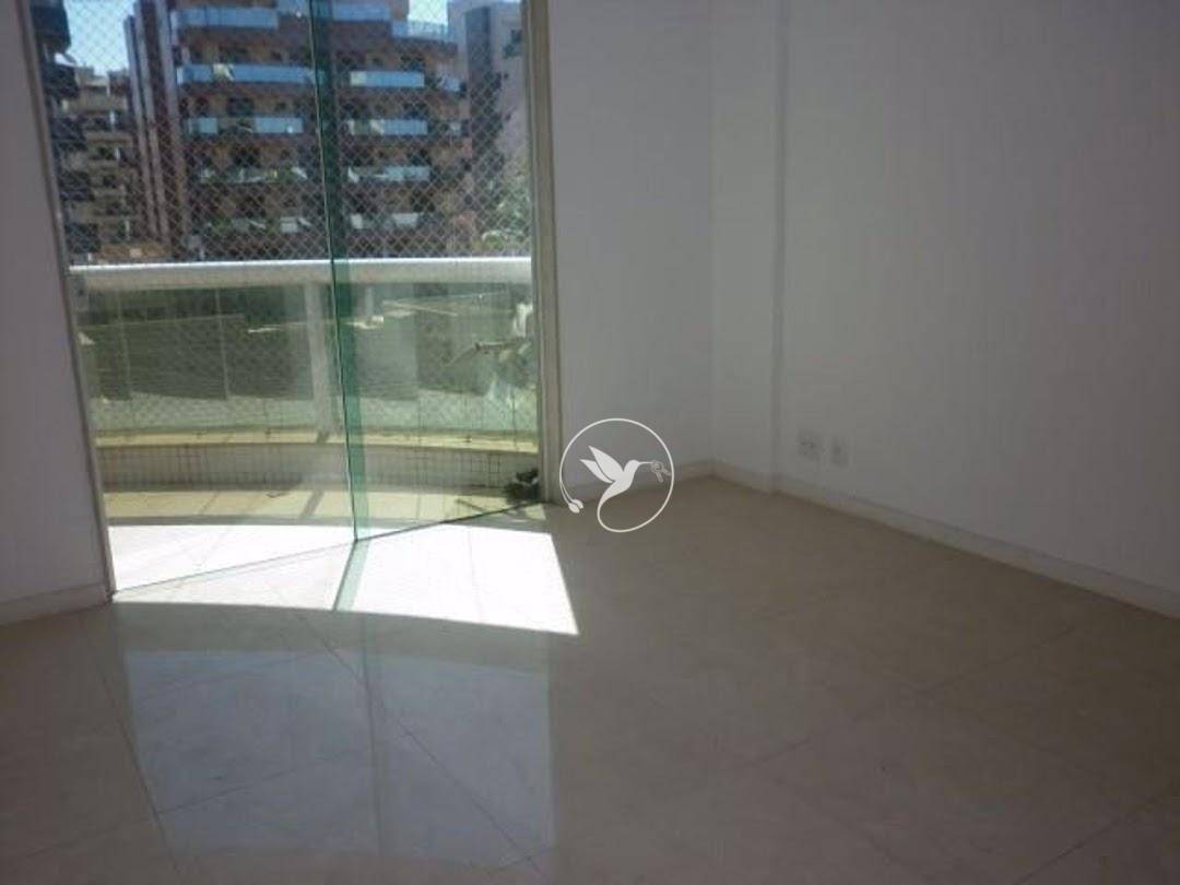 Apartamento à venda com 3 quartos, 100m² - Foto 4