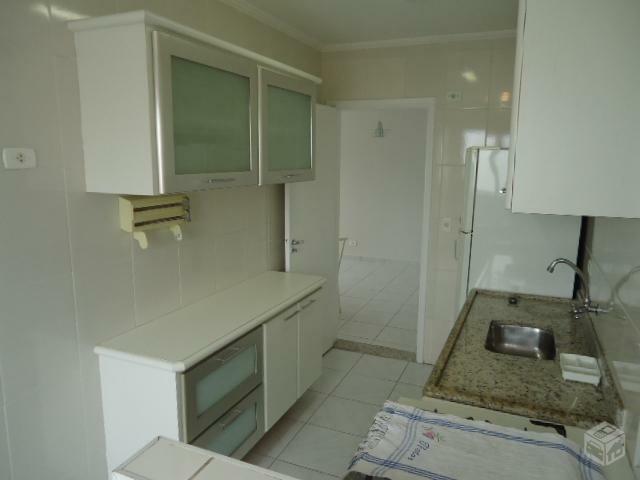 Apartamento à venda com 2 quartos, 75m² - Foto 17